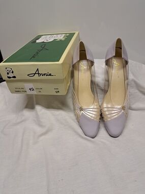 Annie Lavender Strappy Pointed Toe Pumps